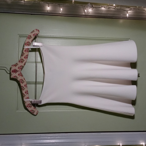 Women's BCBG Max Azria Small White bandage fabric skirt - Picture 3 of 9